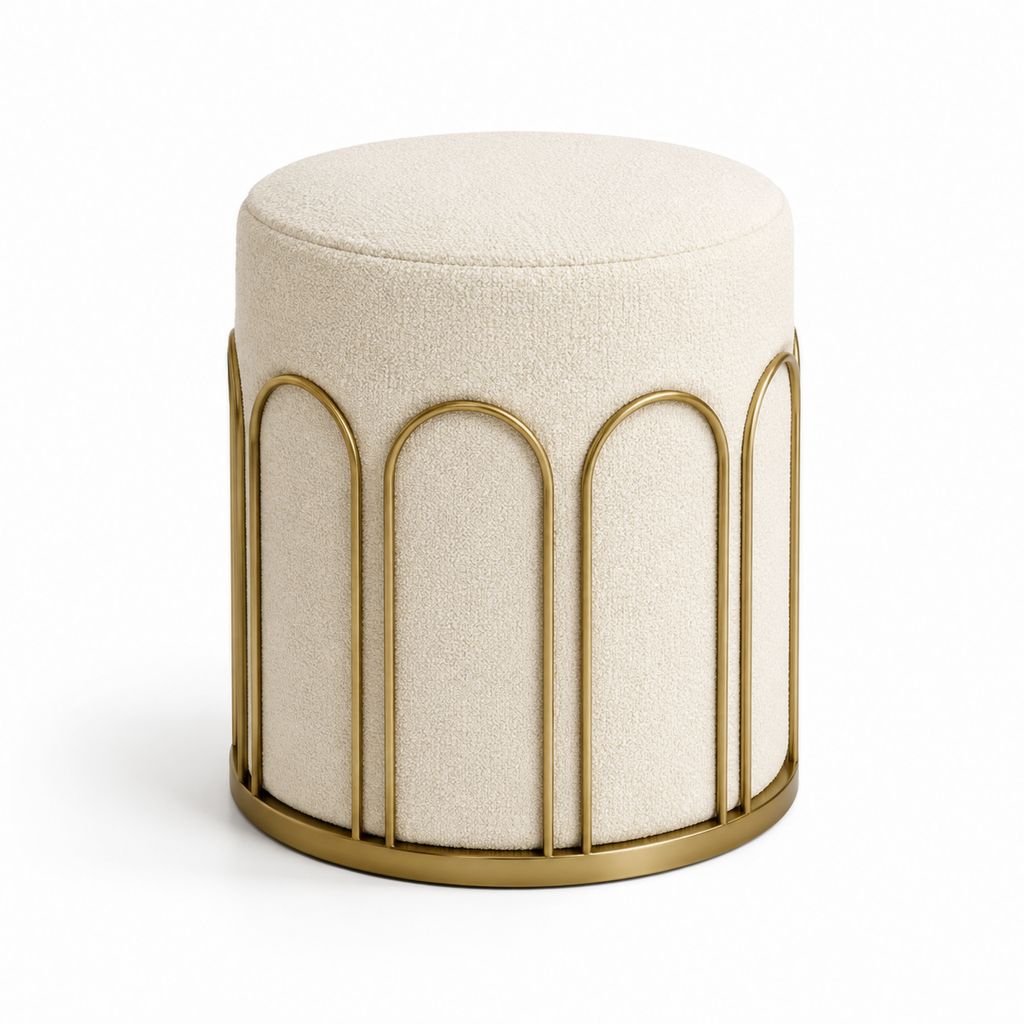 Sgabello rotondo imbottito beige in poliestere bouclé con struttura in acciaio dorato Ø40 x H45 cm